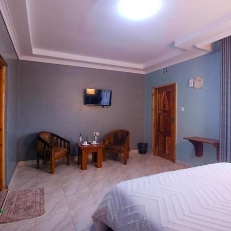 Juniper Park Resort Nyahururu Экстерьер фото